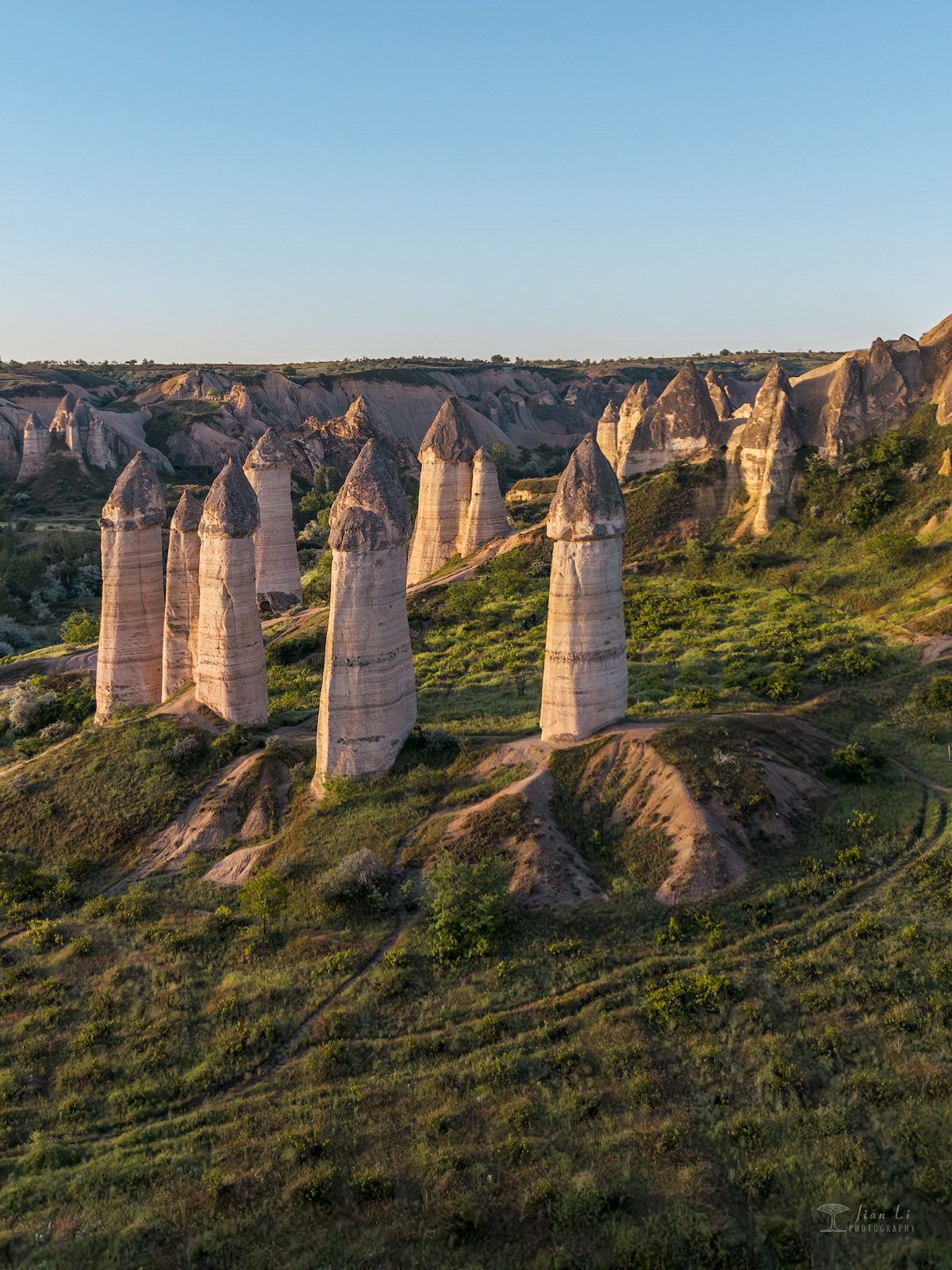卡帕多奇亚的清晨热气球 / Balloons over Cappadocia