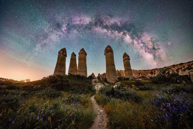 星月长卷 / Crescent Lands